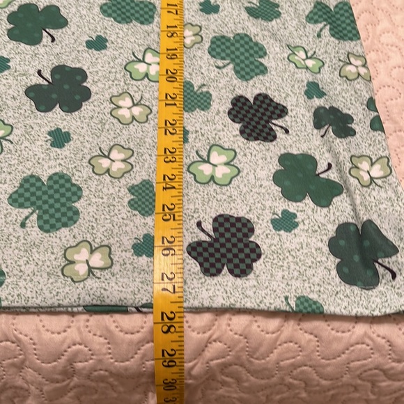 Women’s Size Large Shamrock St Patrick’s Shirt - Picture 9 of 15